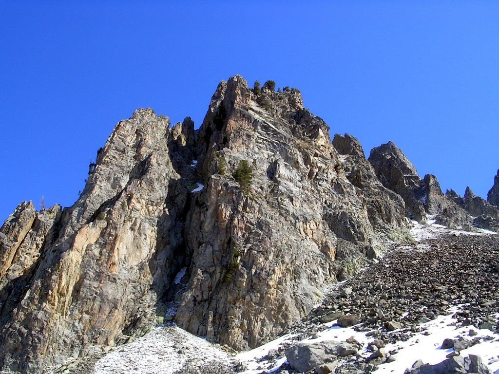 Grand Cayre, éperon S (éperon de la Tour Rouge)