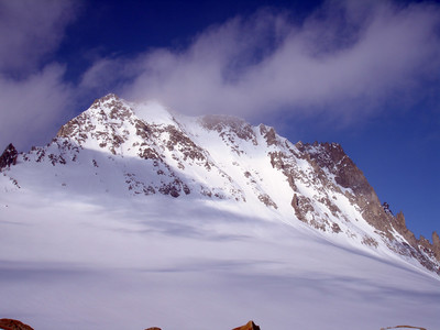 Il Chüebodenhorn 3070 m dal versante NE.