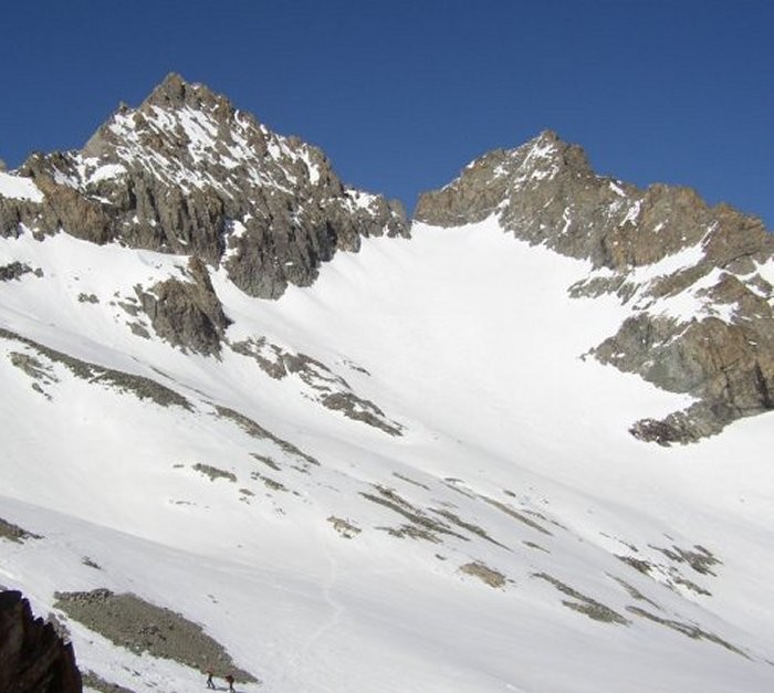 Pic de Neige Cordier depuis le refuge des Ecrins