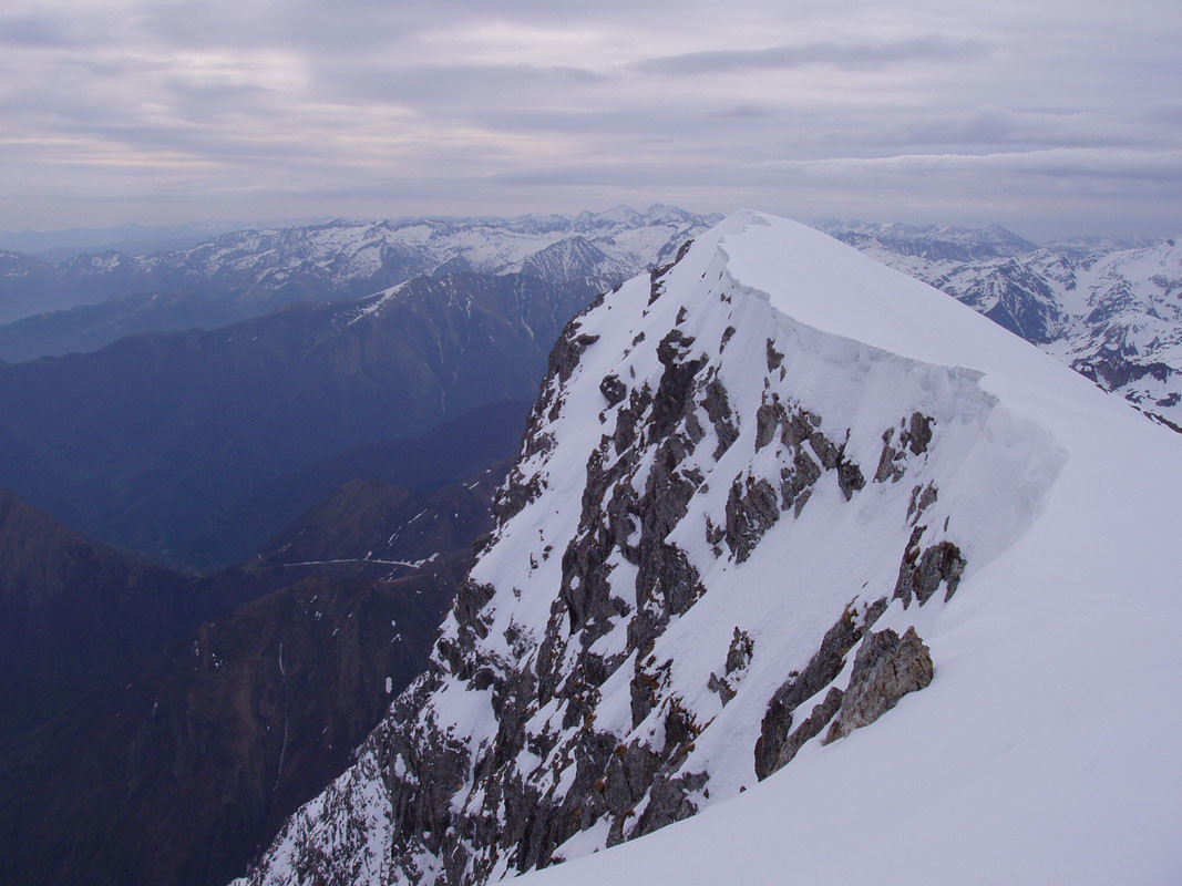 corniche sommitale du Valier 2838 m