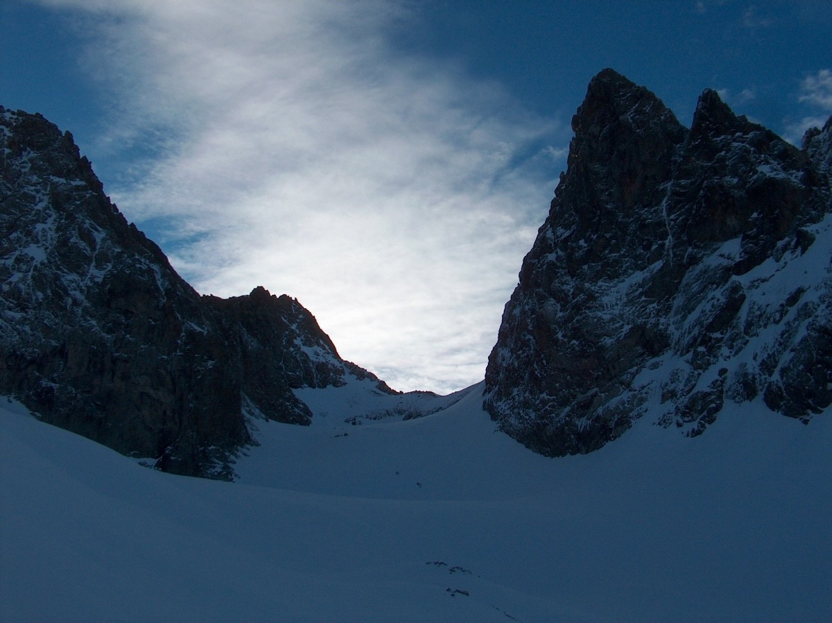 Le Col du Loup de Valgaudemar au lever du soleil.
