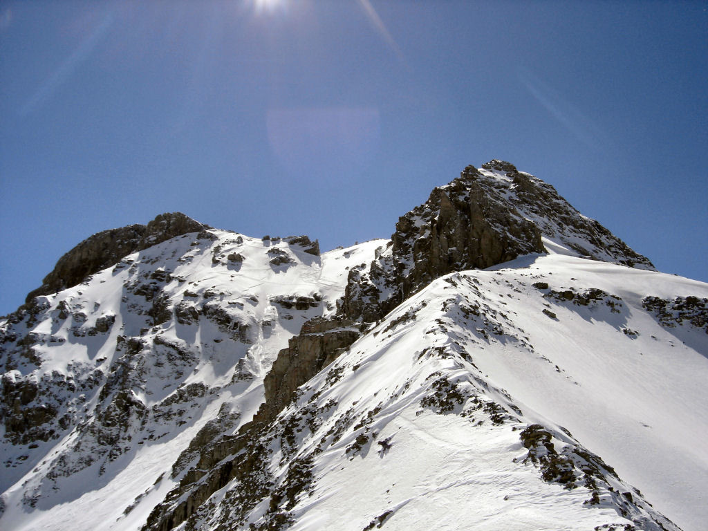 Pentes sommitales de l'Aiguille du Grand Fond