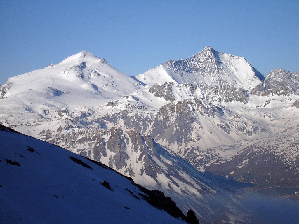 Vista sulla Grande Motte 3656 m a sx e Grand Casse 3852 m a dx.
