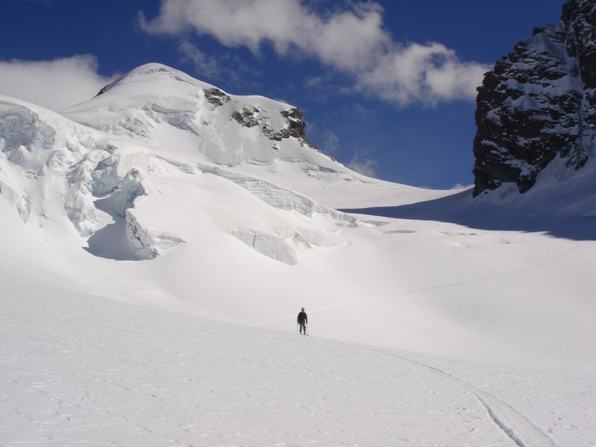 Castor - descente par le Schwarzeggletscher