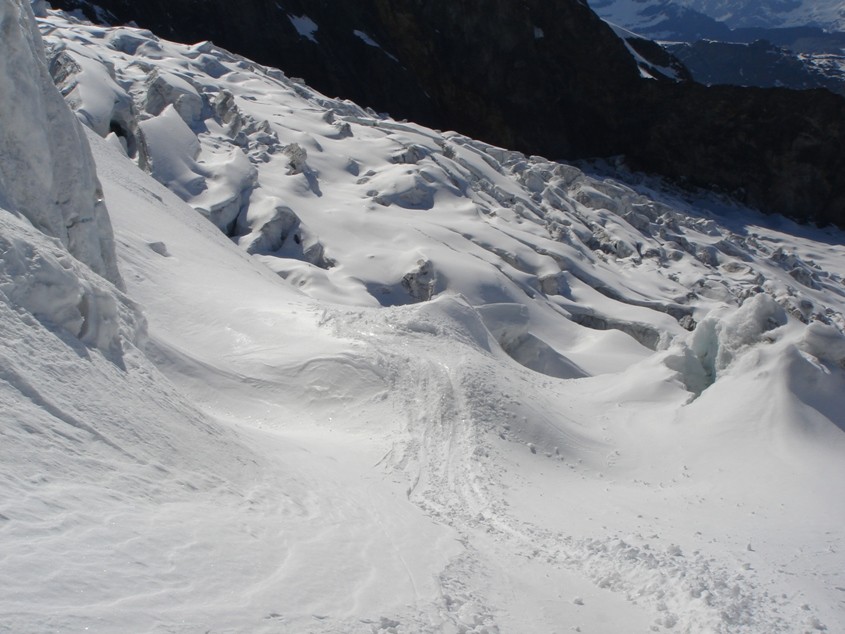 Castor - descente par le Schwarzeggletscher