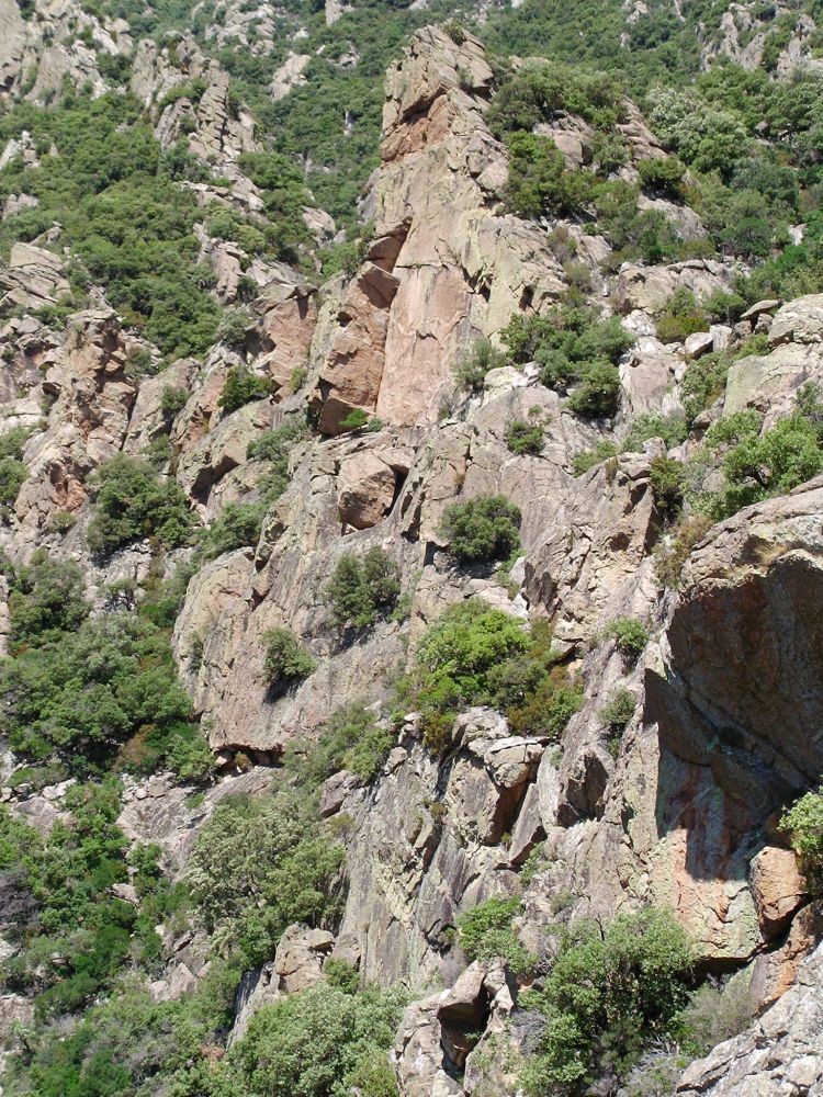 Caroux Tour Carrée d'Amont, vue du sommet d'Aval