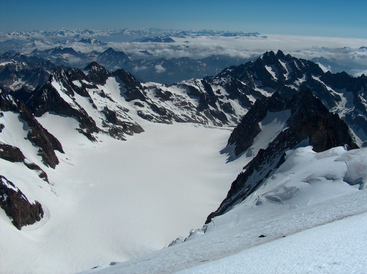 Du Dôme sur le Glacier Blanc.