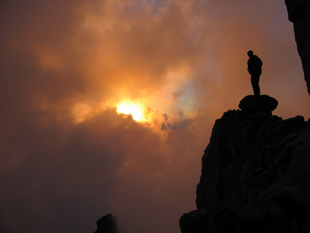 coucher de soleil depuis le bivouac du glacier carré à la Meije