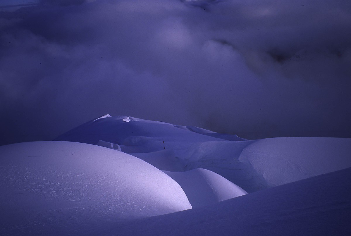 Tocclaraju (6032m) : sur l'arête SW vers 5800m