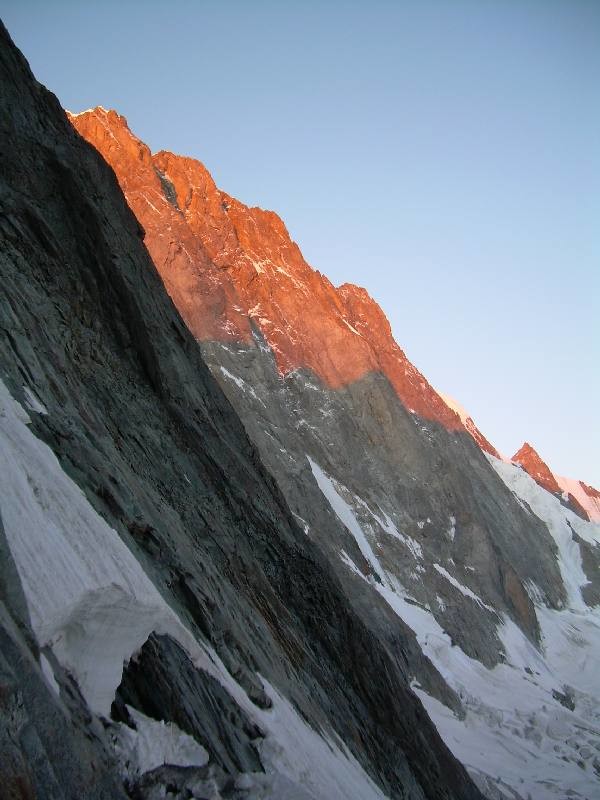 Les Grandes Jorasses vues depuis les Petites.