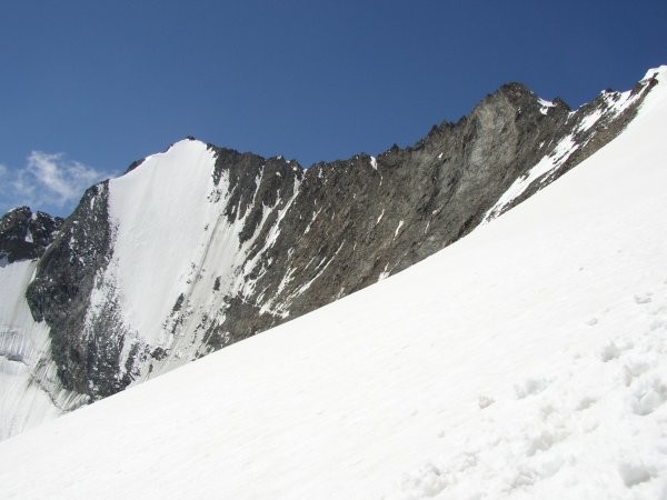 Traversée de la Lenzspitze (gauche) au Nadelhorn (droite)