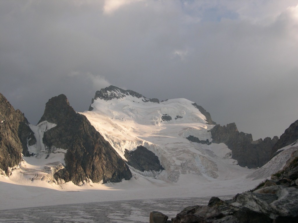 Barre sous l'orage depuis le bivouac