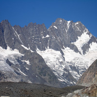 Il versante NE dell'Lauteraarhorn 4042 m.