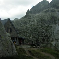 Le refuge et la paroi