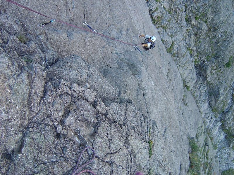 Ailefroide, ravin des fourons, L2 voie des Mars.