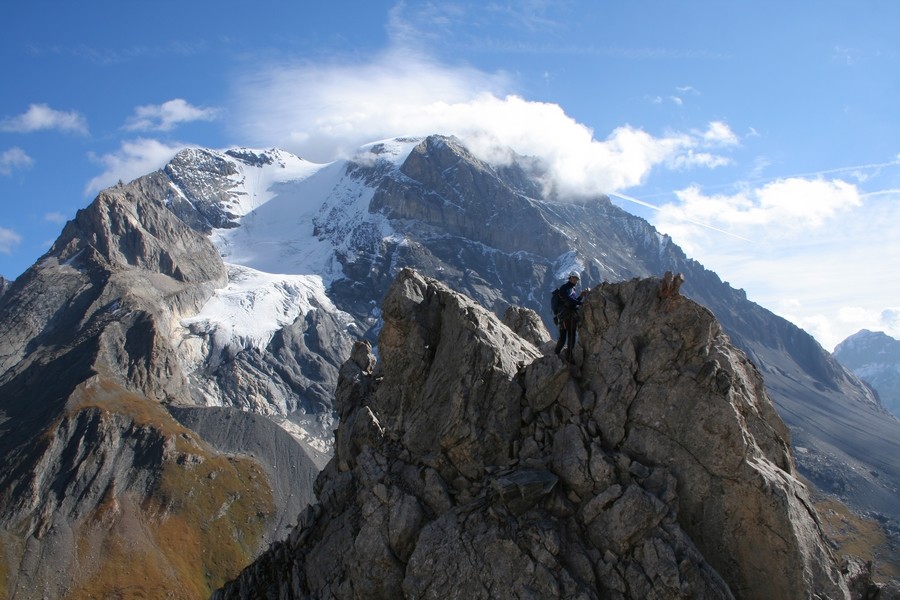 Dans l'arête E de l'aiguille de la Vanoise (devant Grande Casse)