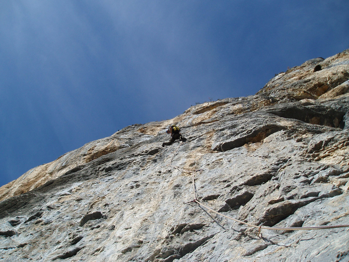 L2: tanguy dans le mur technique de 50m 7b