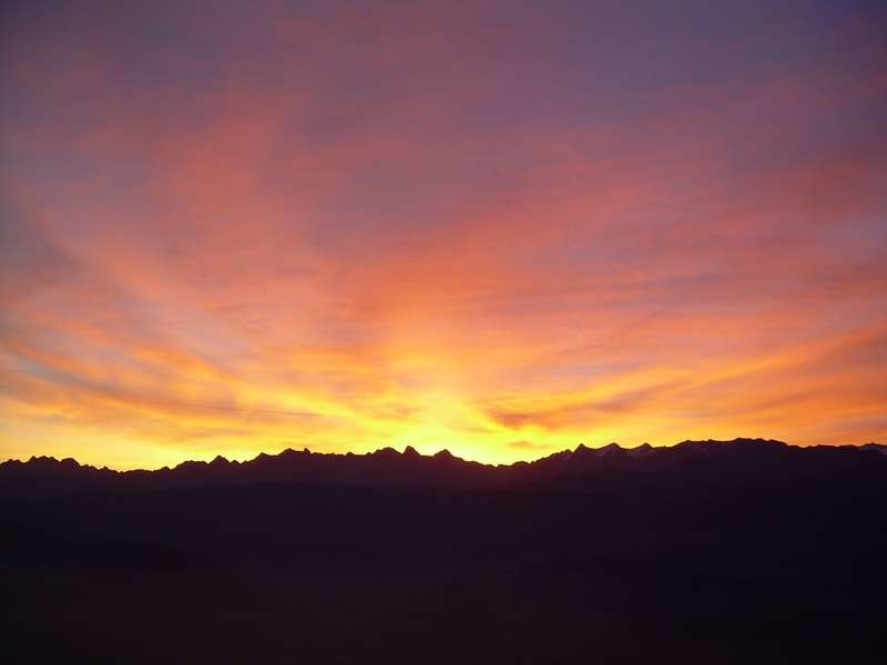 Rocher du Midi, lever de soleil sur Belledonne
