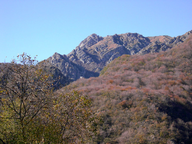 Il Torrione di Valsolda e la Cima centrale di Fiornia