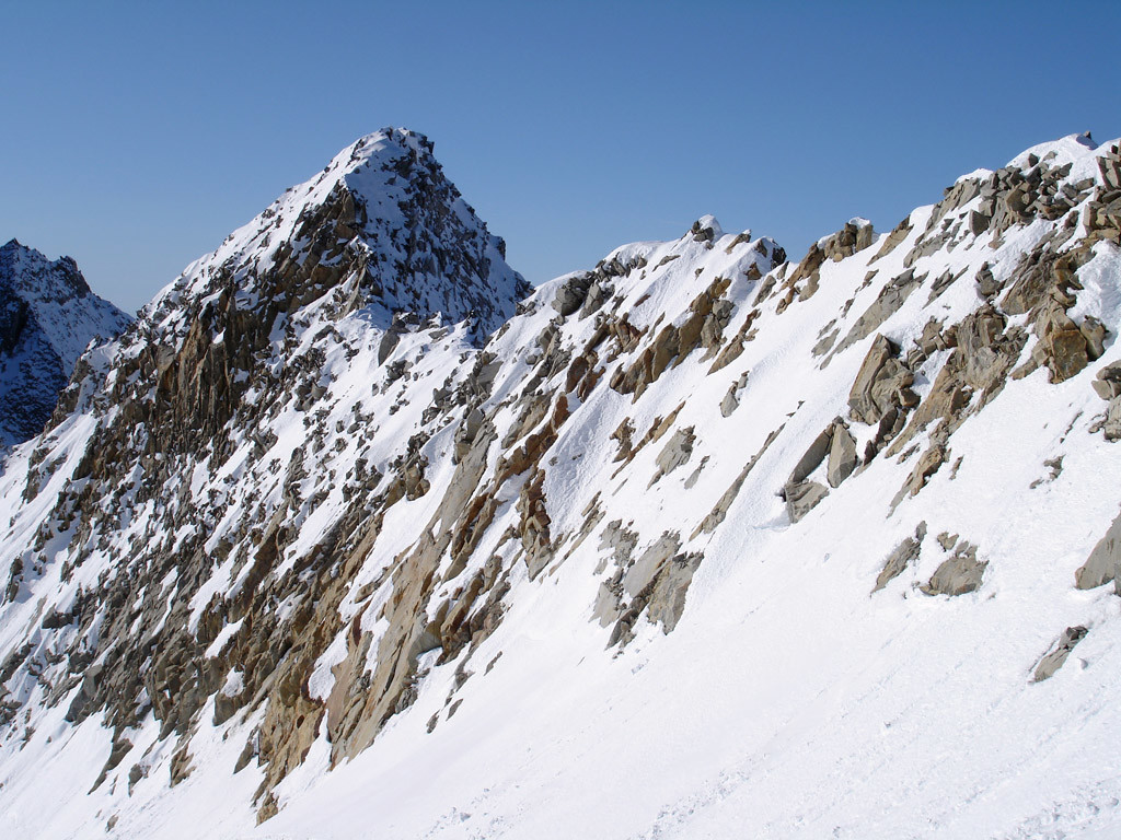 La cresta NE al Gerenhorn 3078 m.