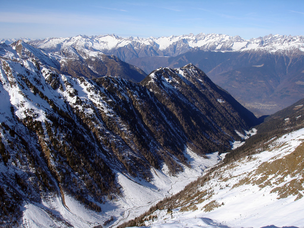 La Val Cervia, vista dalla Cima Tonale 2544 m.