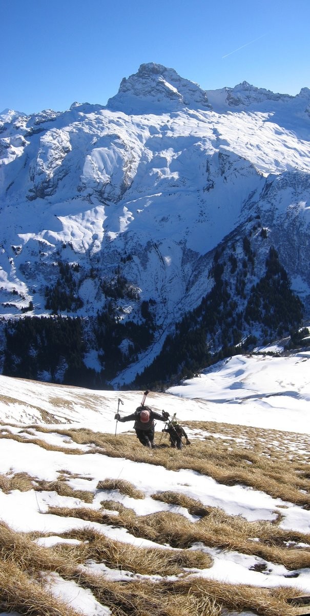 Montée en face SE de la pointe d'Almet