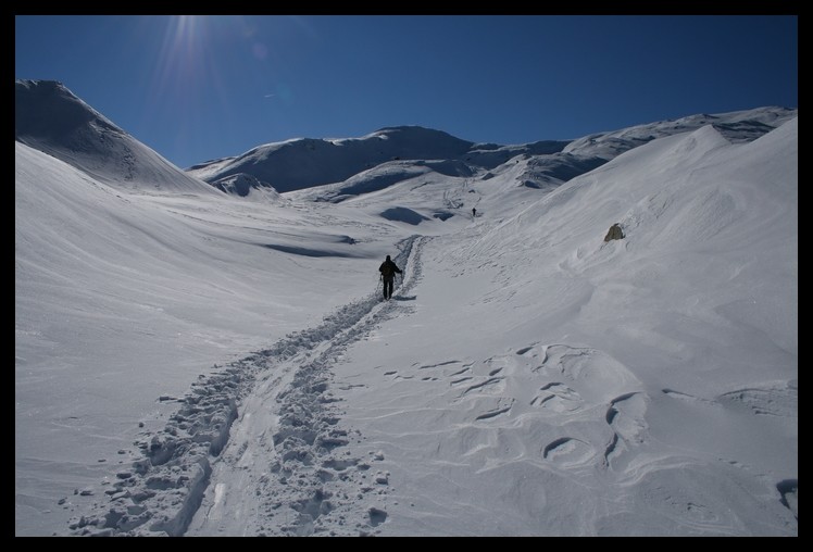 Rochers des enclaves-montée dans combes NE