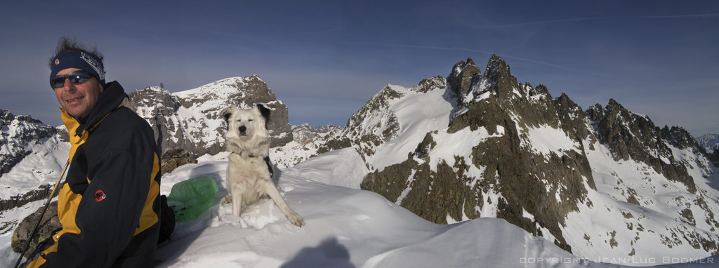 Max et Orion au sommet inconnu vis à vis du Titlis