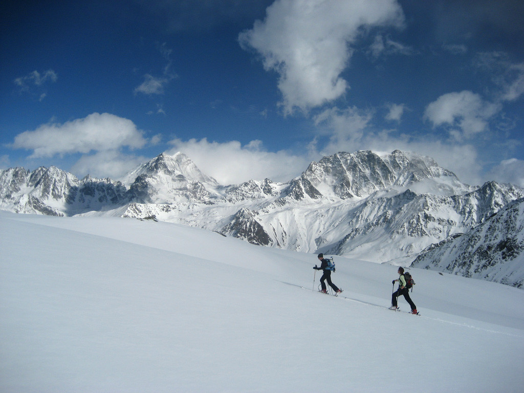 Arrivée au Petit Lé face au Grand Combin