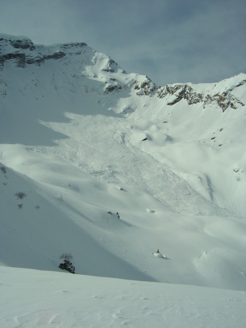 Avl. dans le versant Nord de la Para 2540m
