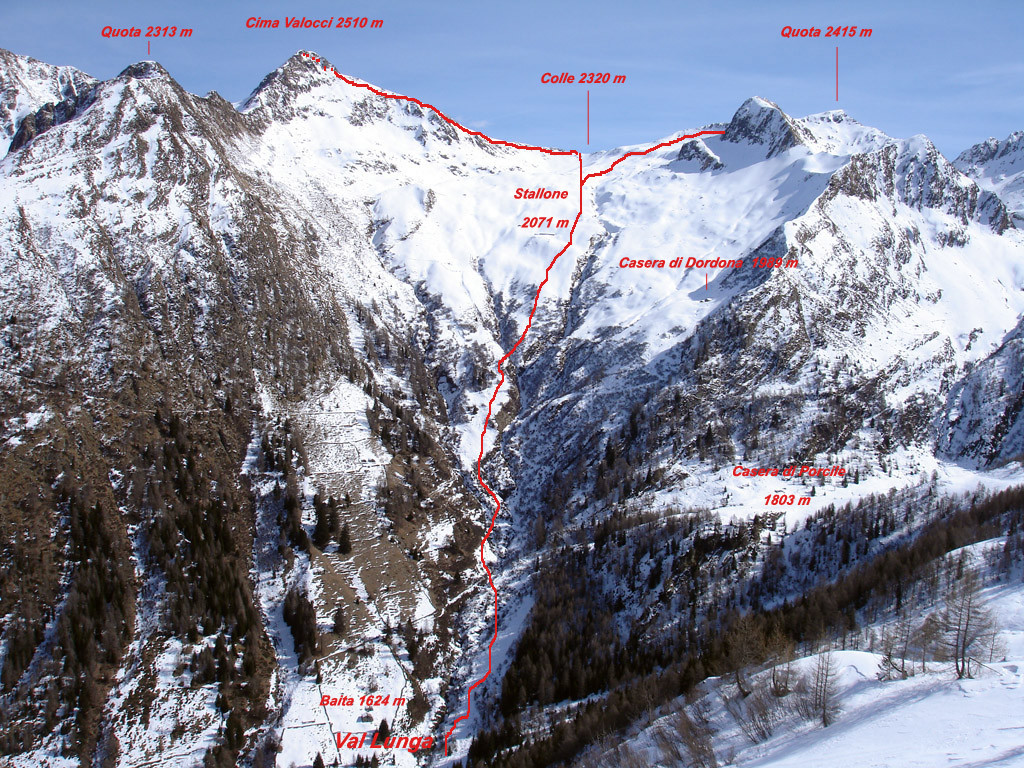 L'itinerario alla Cima Vallocci e alla q. 2415 m, ripreso nei pressi della Casera della Scala 1976 m