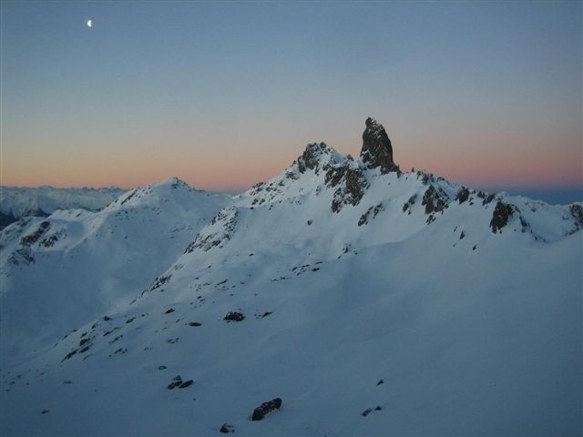 Pierra Menta au lever du jour