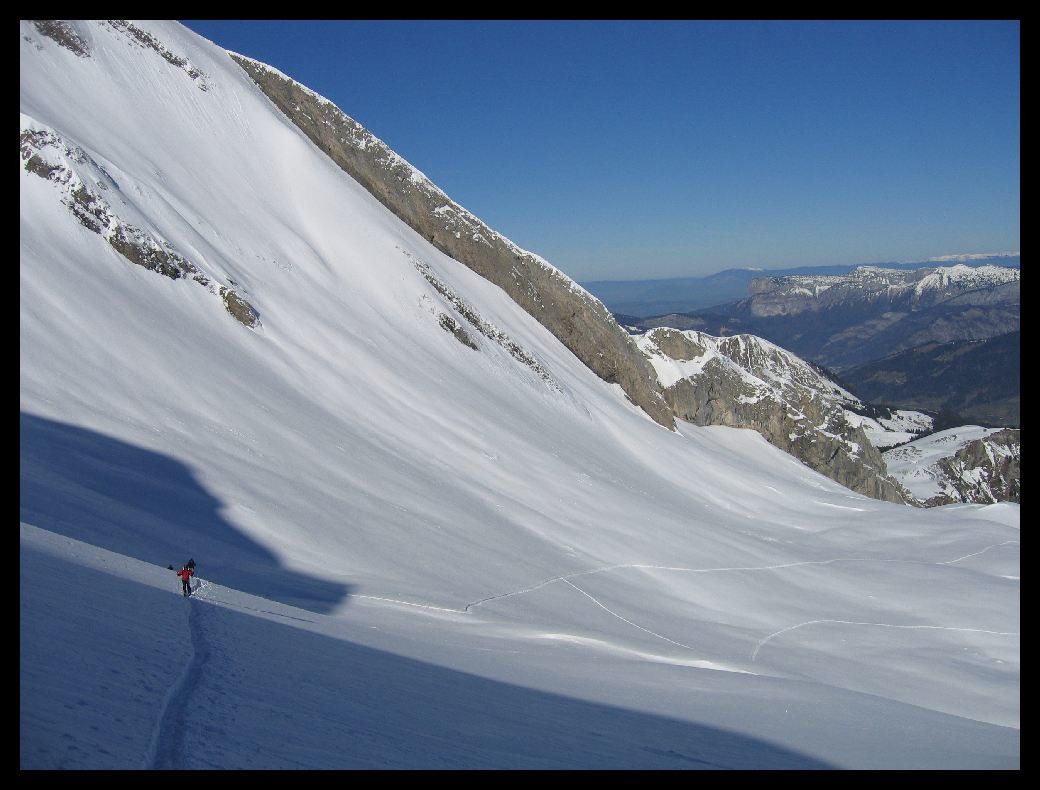 Vue sur la face NW du Charvin