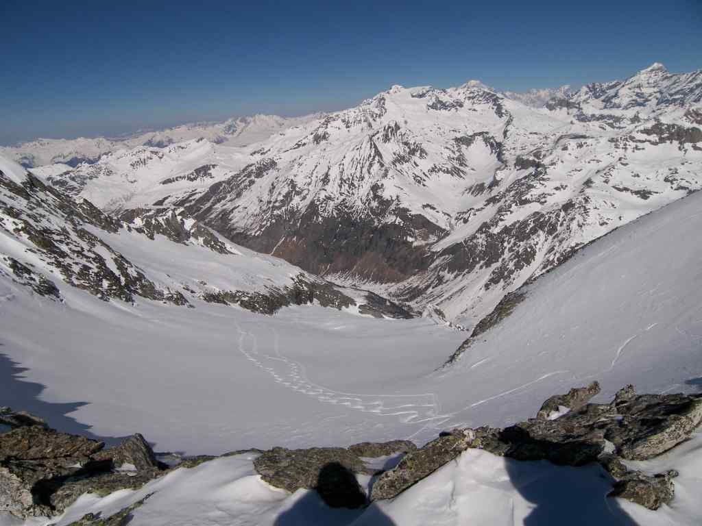 Le débonnaire glacier du Tougne, vu depuis le col du même nom