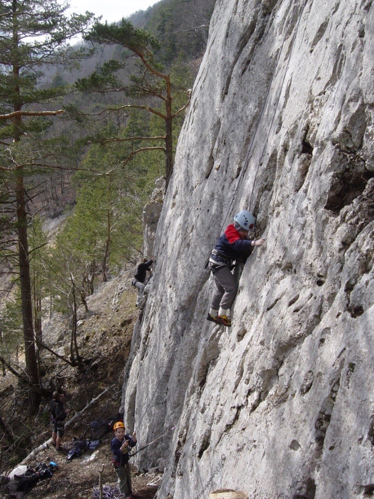 Killian Girardin dans "Objectif lune" à Bonnes Fontaines, Jura Suisse.