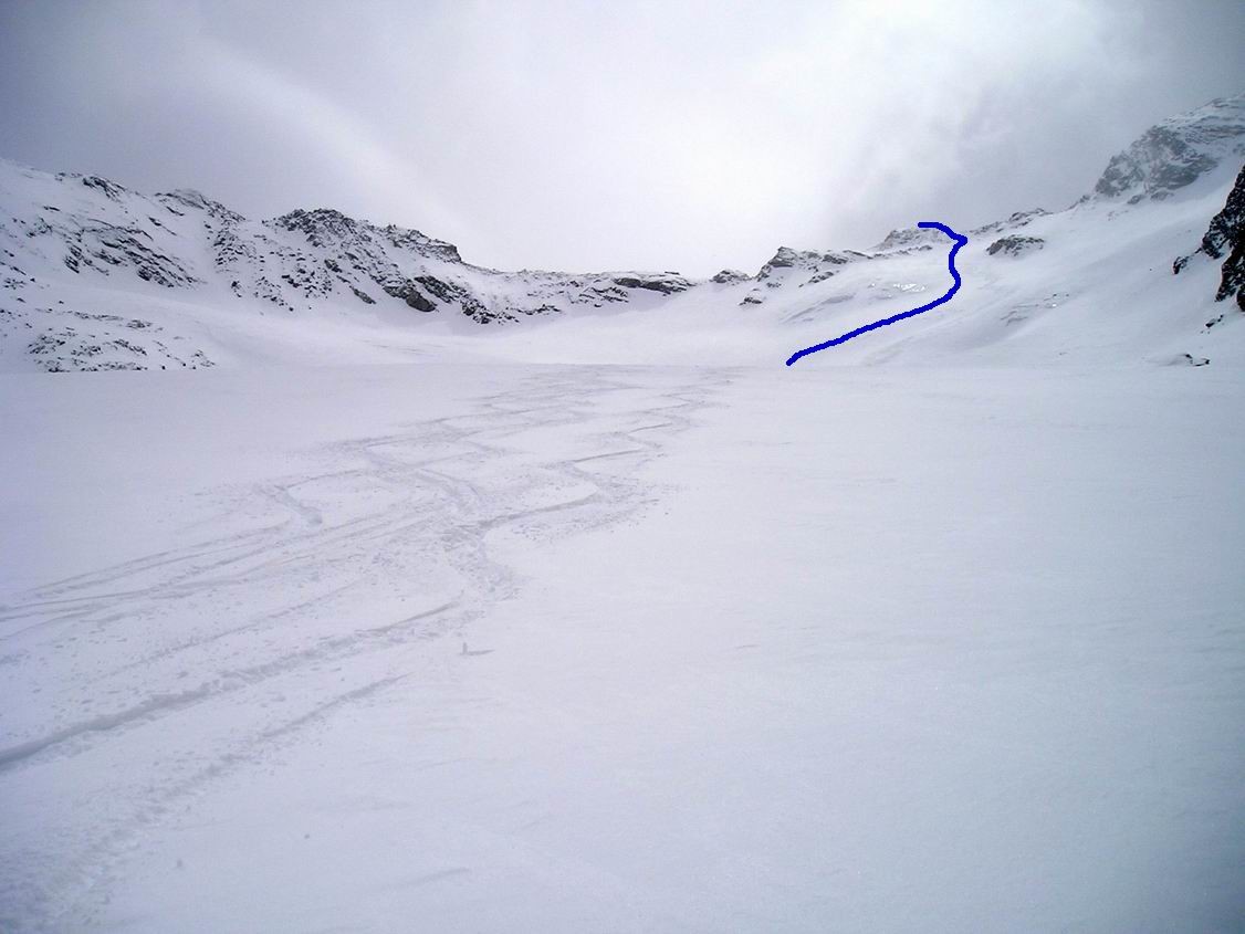 serpentine in discesa dalla punta d'Avedo