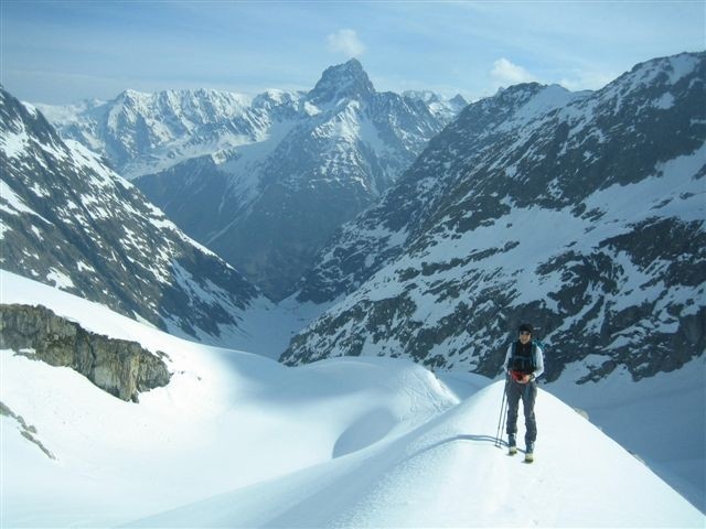 Au-dessus du vallon de la mariande
