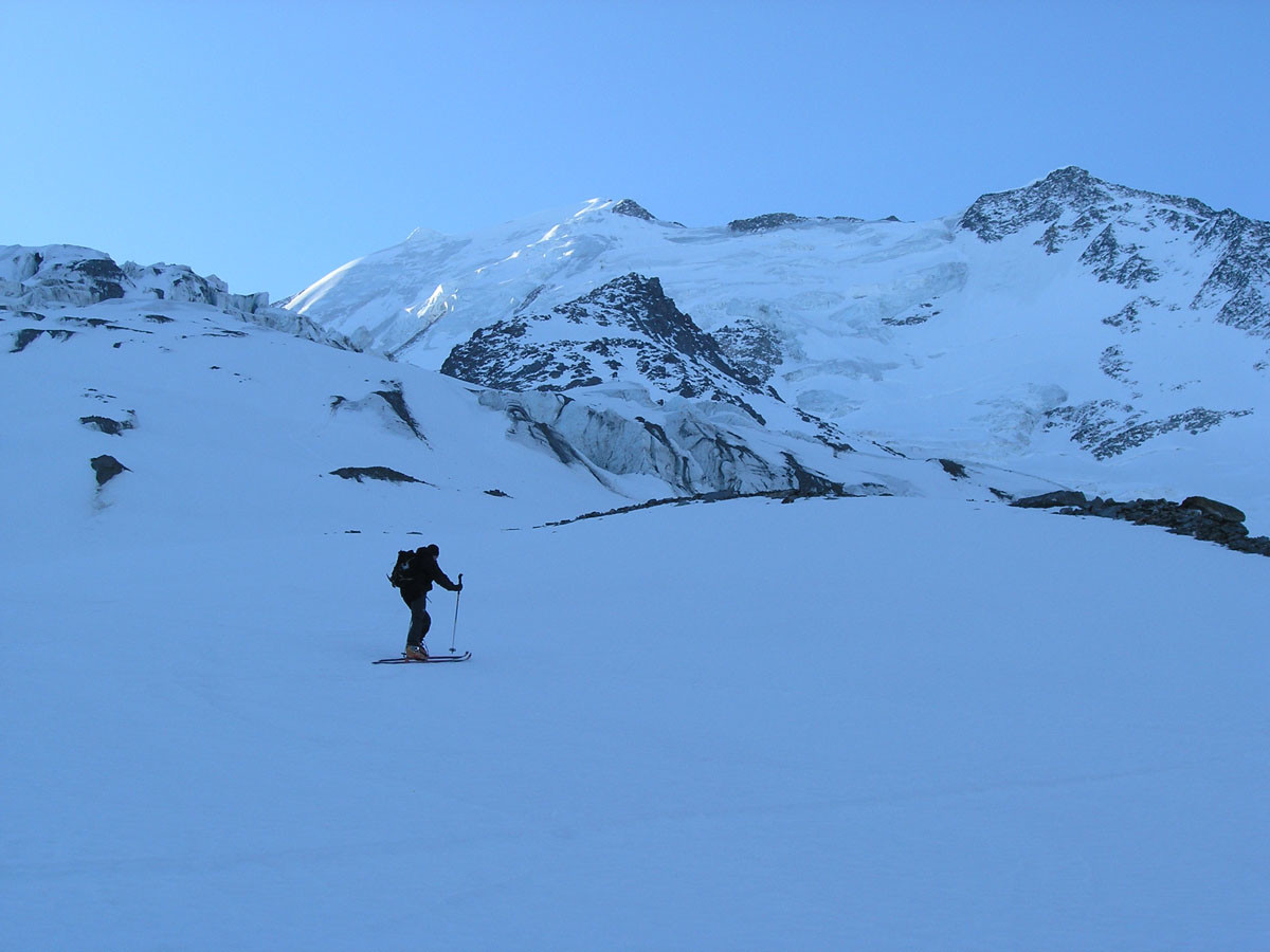 Rive droite du glacier de Bionassay