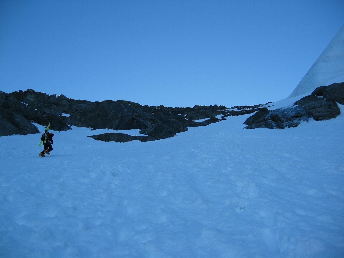 Montée de la face W, à côté du sérac