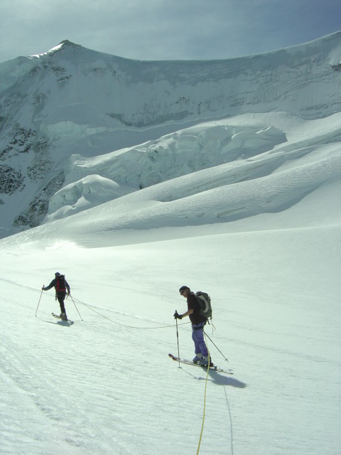Sur la terrasse supérieure du glacier de Moming