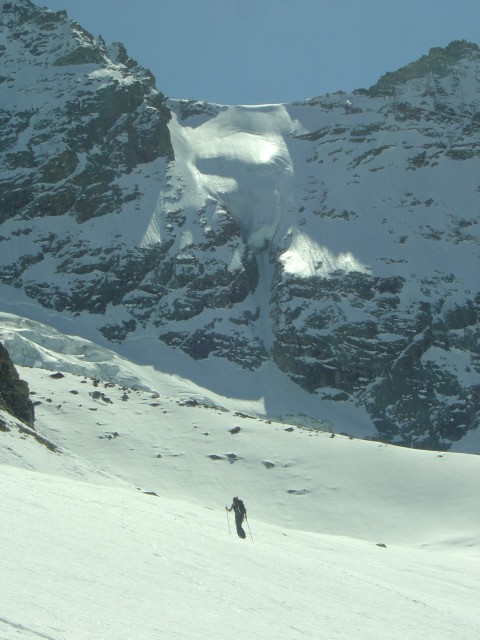 Au-dessus de la cabane Arpitetta, au fond le Schallijoch