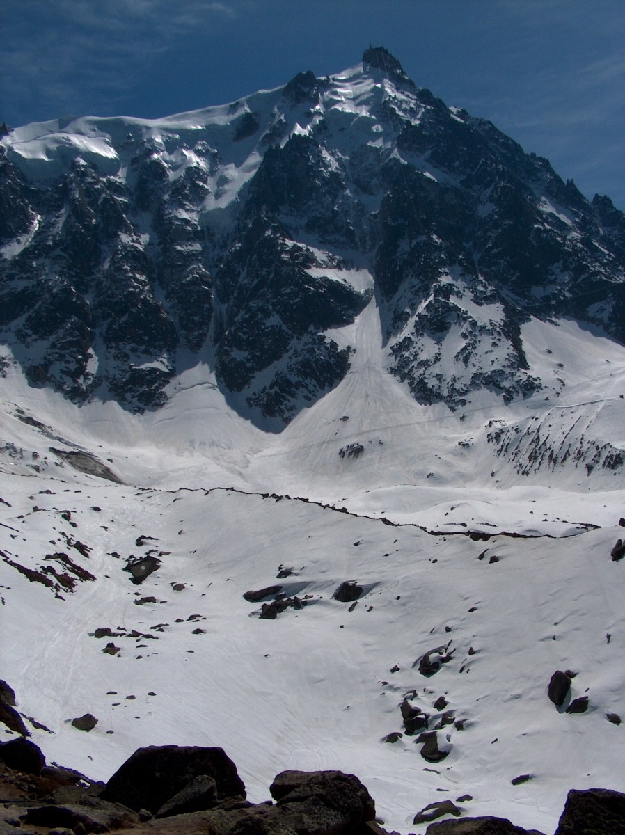 L'Aiguille du Midi depuis le Plan de l'Aiguille.