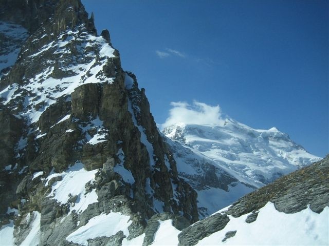 Arrivée au col avec le Grand Combin