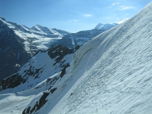 Ruinette dans la partie raide du glacier
