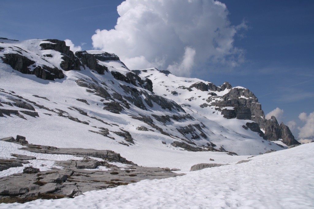 La combe de Monthieu et les vires depuis le col de Monthieu