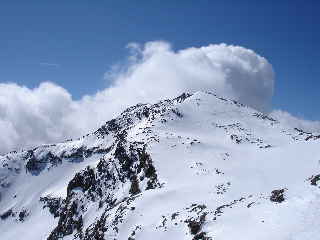 La Cima di Lago Spalmo 3291 m, vista nei pressi della quota 3262 m.