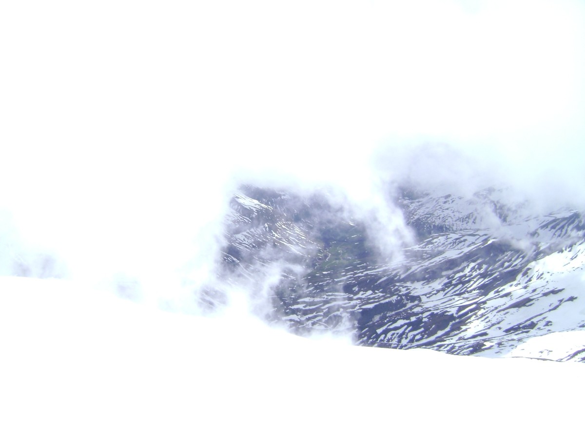 Une trouée sur la vallée
