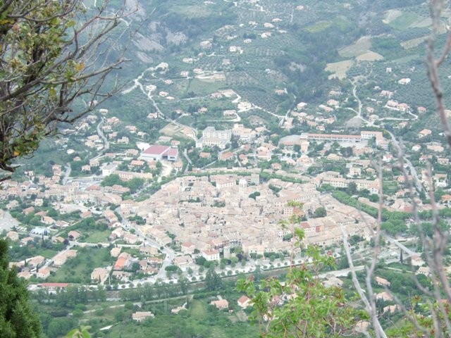 Buis les Baronnies vue depuis R2 des Trous