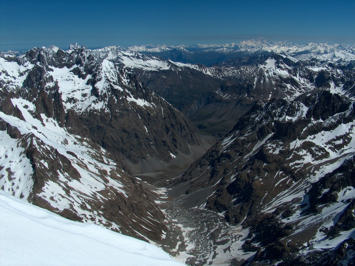 Le Vallon de la Plate des Agneaux et Valfourche, depuis Roche Faurio.