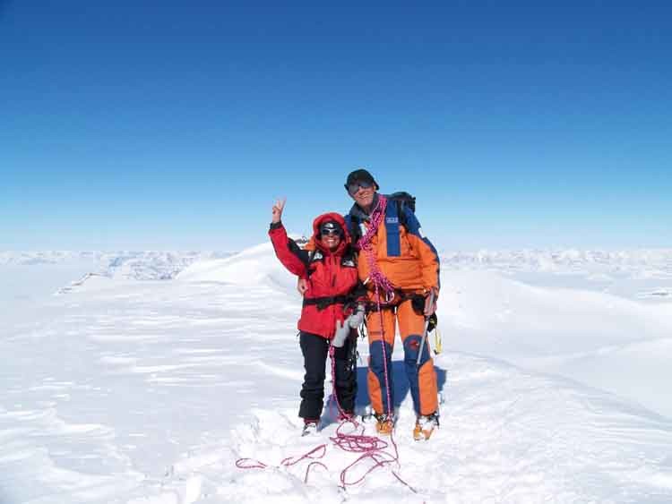 Luisa e Paolo in vetta al Cone